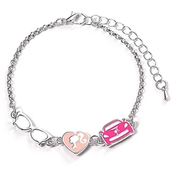 The Carat Shop Barbie Βραχιόλι με Τρία Εμαγιέ Κλασικά Charms