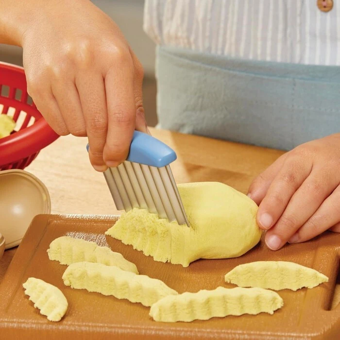 Default MGA Little Tikes Creative Chefs Cheeseburger and Fries Kit