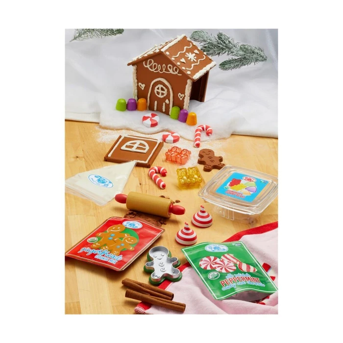 Little Tikes Creative Chefs Gingerbread House Kit