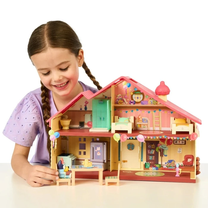 Bluey Celebrating at Home Collectible Figure Playset