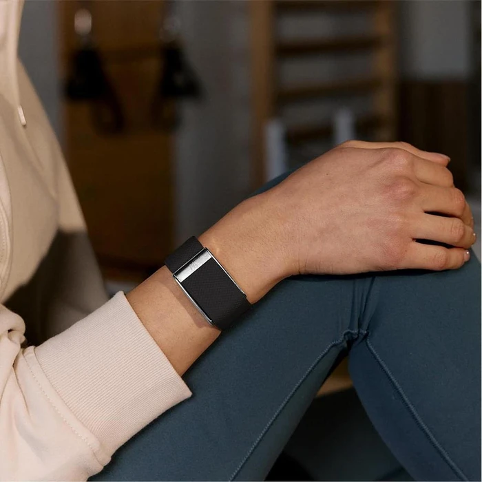WHOOP 5.0 Life (Jet Black) - Health & Fitness Tracker