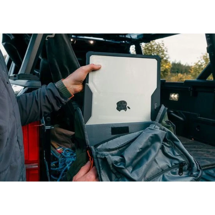 UAG Civilian Backpack 20L for 16" Notebook / MacBook Pro 16 - Black Midnight Camo
