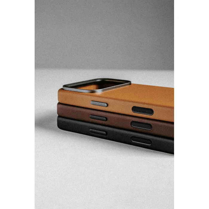 Nomad Leather Back Cover 1.15mm Black for iPhone 17 Pro Max (MagSafe Compatible)