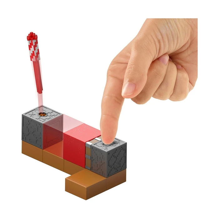 Mattel Minecraft Φιγούρα Προστατευτή με Εκτοξευτή Βεγγαλικών