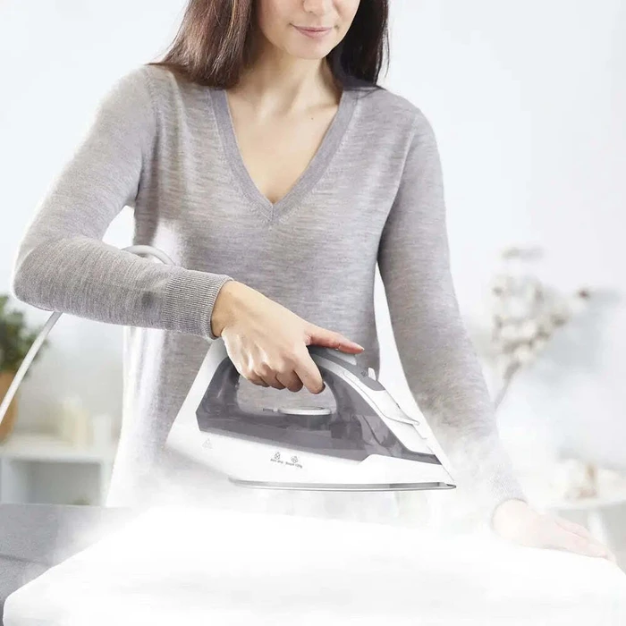 Tefal Easygliss Eco FV5782 Steam Iron
