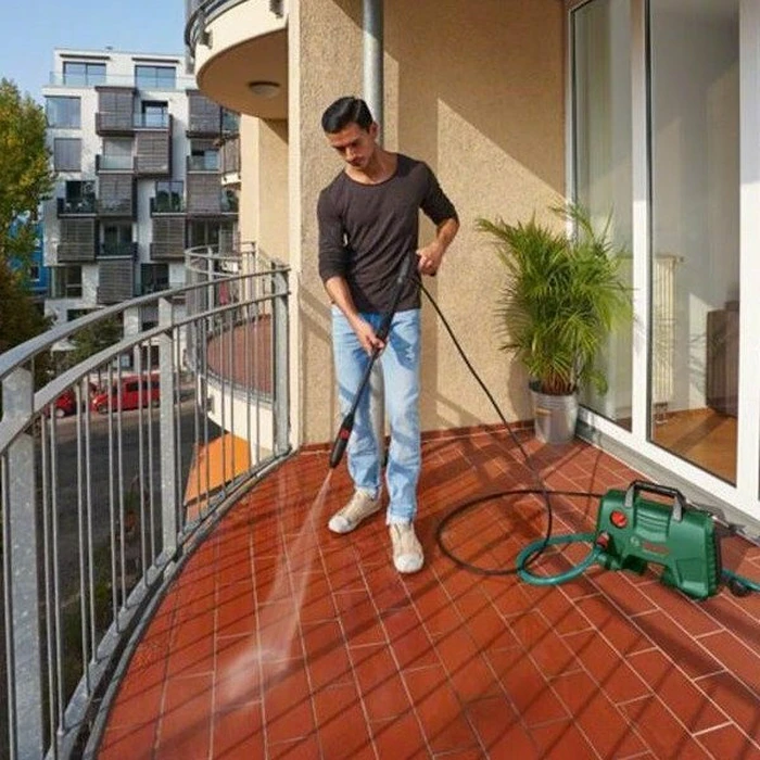 Bosch EasyAquatak 110 High-Pressure Washer