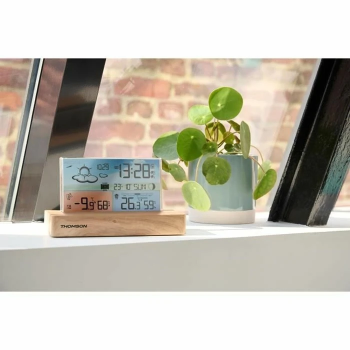 THOMSON Alarm Clock (Analog Hands) with Wood Finish, Radio and Wireless Sensor — CT600 (Brown)