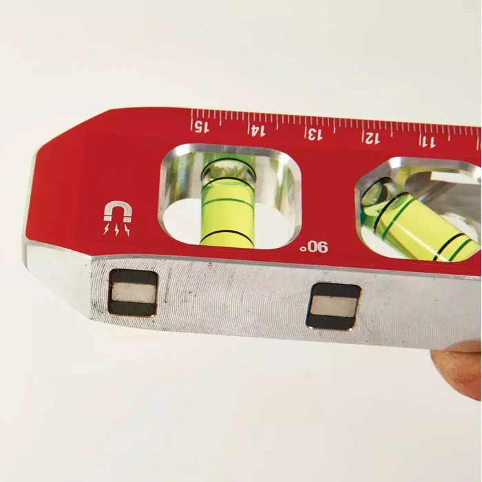 Milwaukee Torpedo Aluminum Magnetic Level 17 cm with 3 Vials