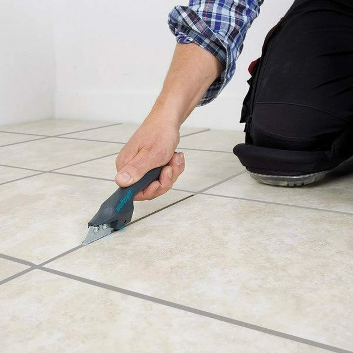 Wolfcraft Paint and Grout Scraper with Plastic Handle WF5570000