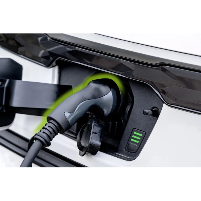 Brennenstuhl E-mobility Three-Phase Type 2 to Type 2 Cable 32A 22kW 5m with Carrying Case Black
