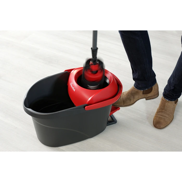 Σετ σφουγγαρίσματος Vileda Ultramax XL Turbo Komplett Box (μαύρο/κόκκινο)