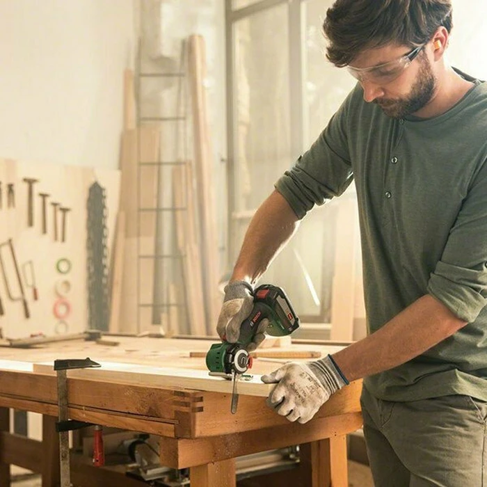 Bosch AdvancedCut 18 Akku-Säbelsäge