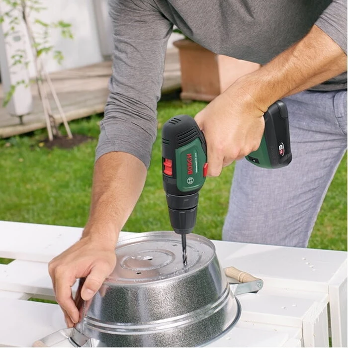 Bosch Powertools UniversalDrill 18V Cordless Drill Driver (green/black), 2.5Ah Li‑Ion Battery, Case — POWER FOR ALL ALLIANCE