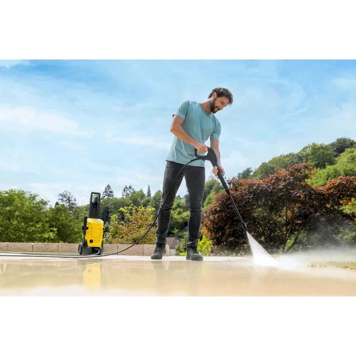 Kärcher Pressure Washer K 4 WCM