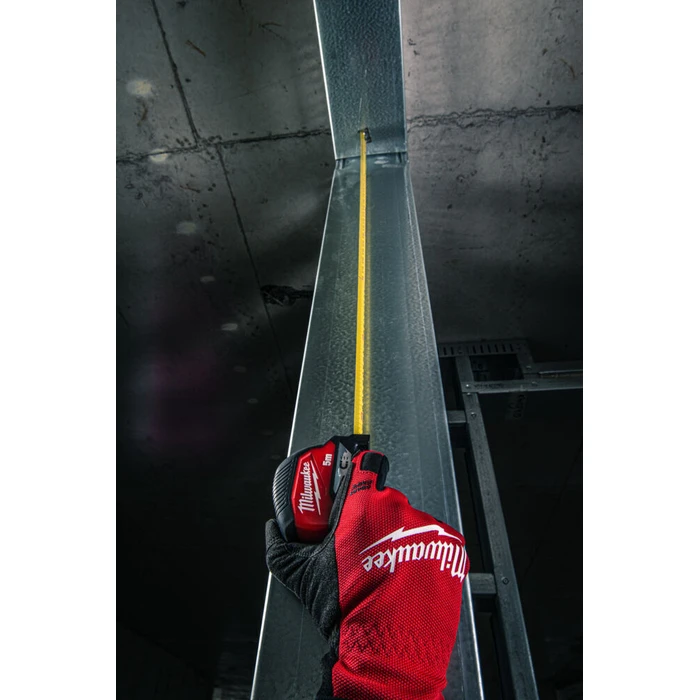 Milwaukee Stiffer Blade Tape Measure with Magnet 4932498768
