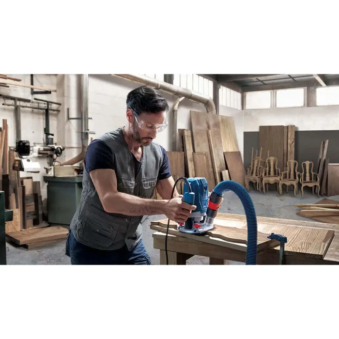 Bosch GOF 130 Professional Κάθετη Φρέζα 1300W με Ρύθμιση Ταχύτητας και Σύστημα Αναρρόφησης