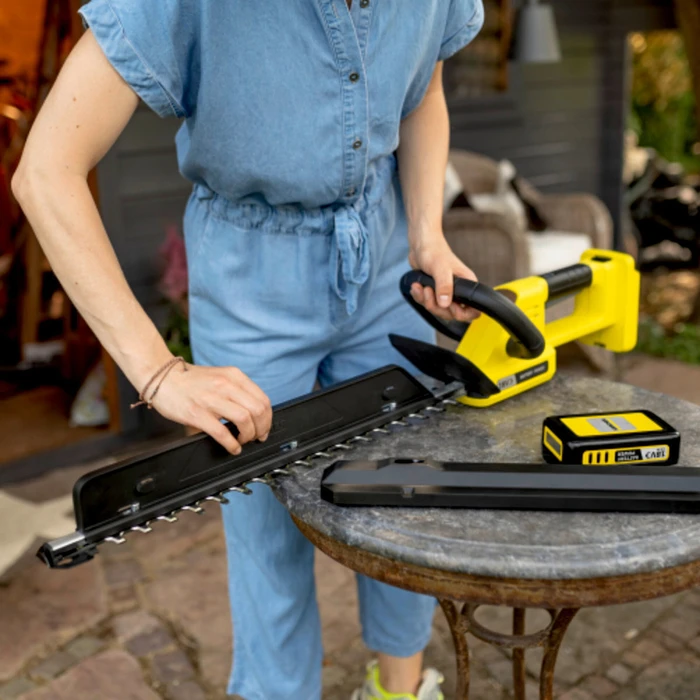 Karcher HGE 3-18 Battery Hedge Trimmer Set (18 V, 2 Ah, 50 cm)