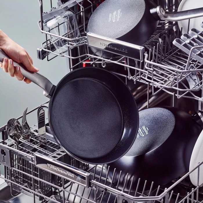 Κατσαρόλες & τηγάνια GreenPan Evolution Wok 28cm Black