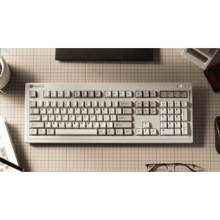 Keychron Keyboard Mechanical R6 QMK Wireless Red Switch Hot-Swap RGB 100% US Retro