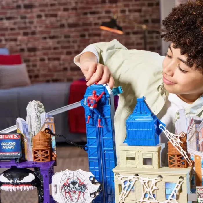 Hasbro Marvel Spider Man Venomversus Playset City με Εκτόξευση Ιστών