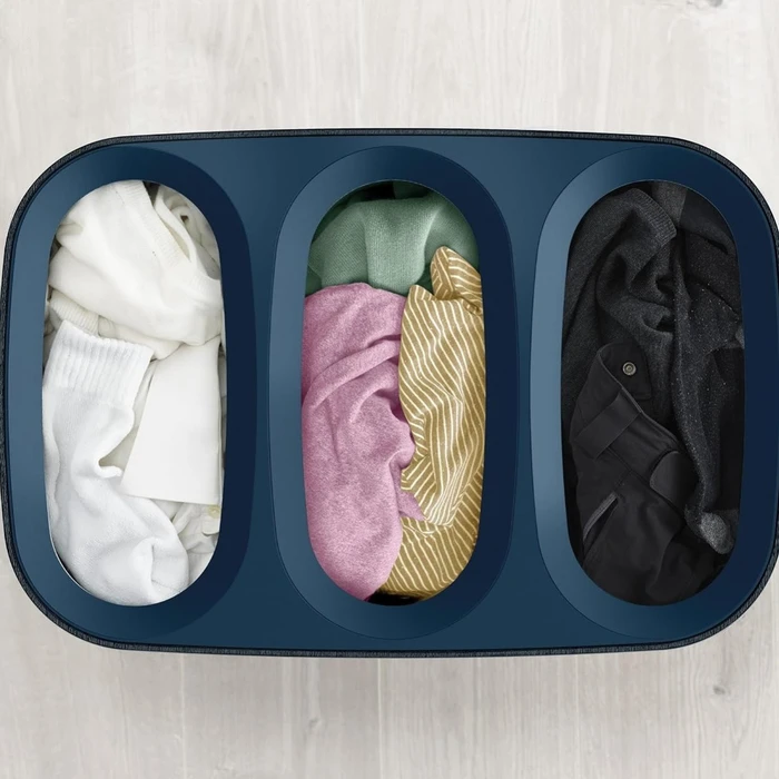 Αξεσουάρ για πλύσιμο, στέγνωμα & σιδέρωμα Joseph Joseph Tota Trio 90L καλάθι διαχωρισμού απλύτων Black με 3 θήκες