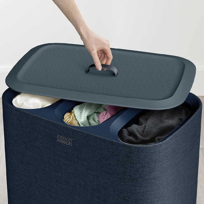 Αξεσουάρ για πλύσιμο, στέγνωμα & σιδέρωμα Joseph Joseph Tota Trio 90L καλάθι διαχωρισμού απλύτων Black με 3 θήκες