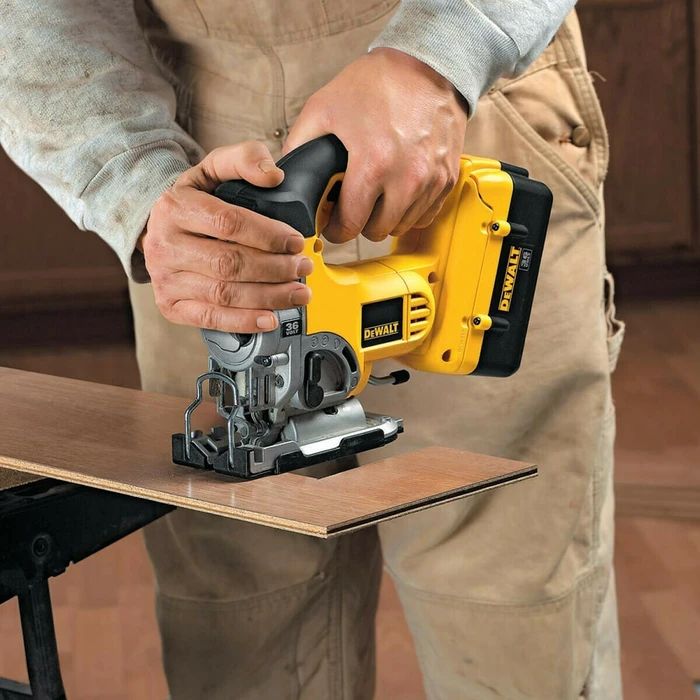 Dewalt DCS331N-XJ Ασύρματο Σέγα