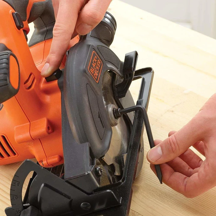 Black & Decker BDCCS18N Δισκοπρίονο 18V Solo