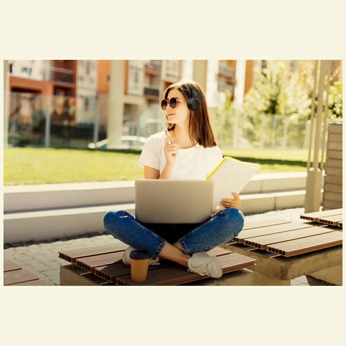 Headphones Motorola XT220 White Wireless Over Ear Foldable 40mm 24h with Microphone