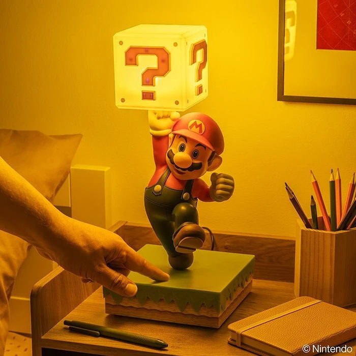 Paladone Products Nintendo Super Mario Diorama Light