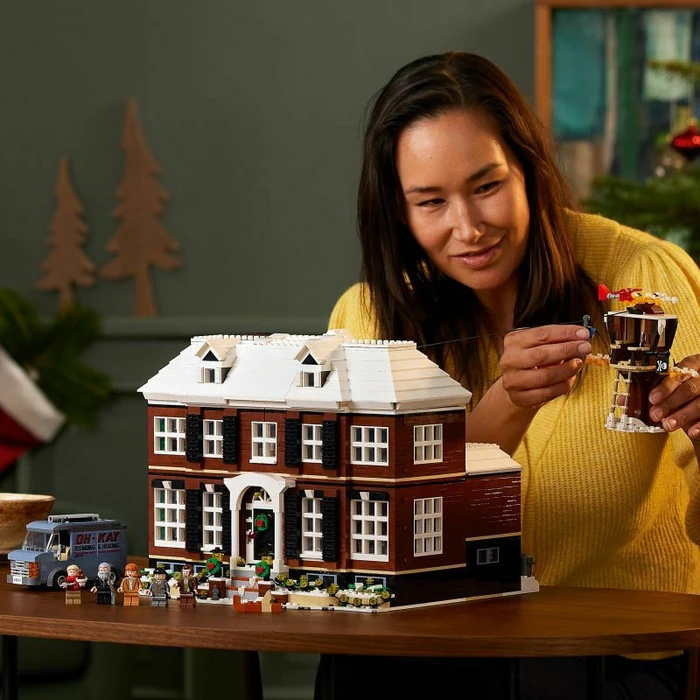 LEGO Ideas Home Alone McCallisters House Building Set