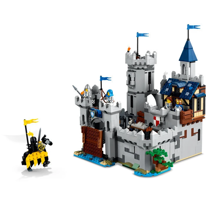 LEGO Creator 3 in 1 Medieval Knight's Castle