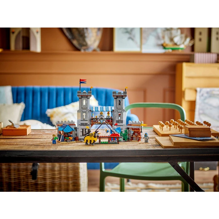 LEGO Creator 3-in-1 Medieval Knight's Castle 31168