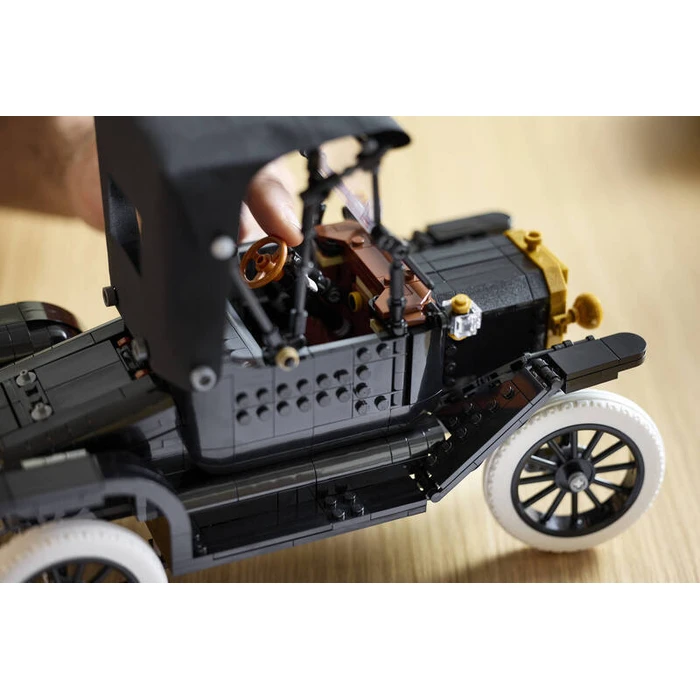 LEGO Icons Ford Model T - 1060 pieces, 18+ years, Set 11376