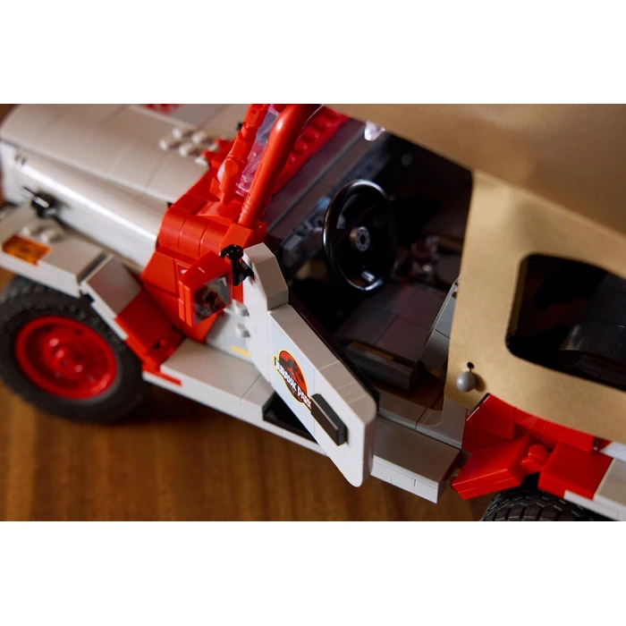 LEGO Jurassic World - Jurassic Park Jeep Wrangler (Set 77984) — 1924 pieces, Adults Welcome (18+)