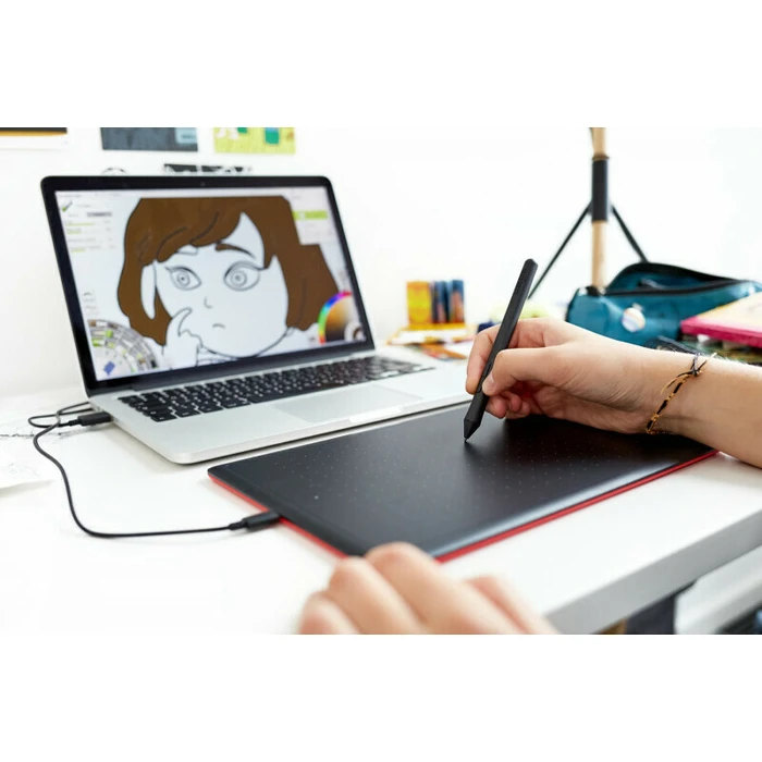 Wacom One Medium Γραφίδα Σχεδίασης χωρίς Οθόνη Black / Red