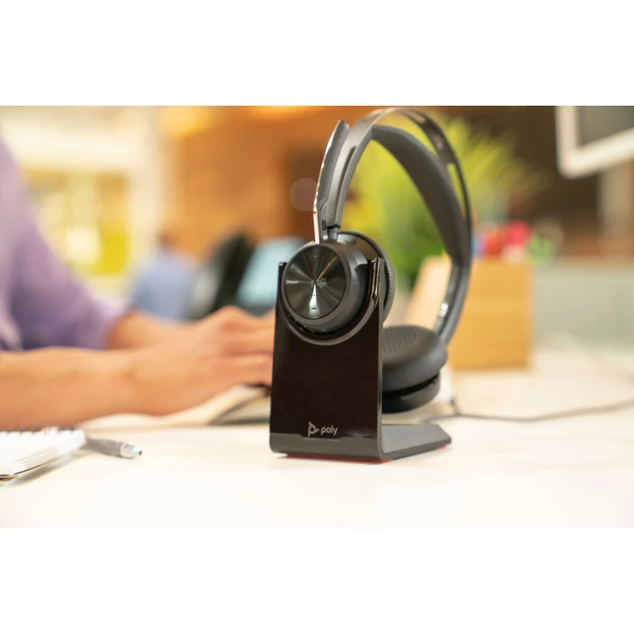 HP Voyager Focus 2 Microsoft Teams Certified Wireless On?Ear Headset with Charging Stand (USB?C)