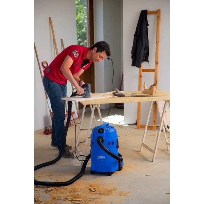 Σκούπα υγρών & στερεών Nilfisk Buddy II 18T EU