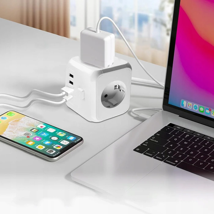 Tiross Power Strip with USB-A and 1.5m Cable (M403)