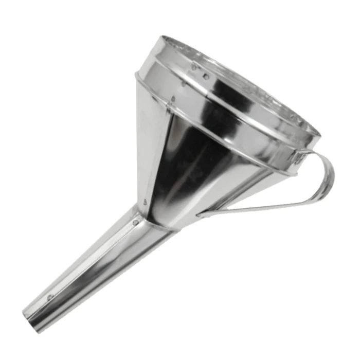 Angled Metal Funnel, Diameter 16 cm - AMiO (SKU: MAL0004)