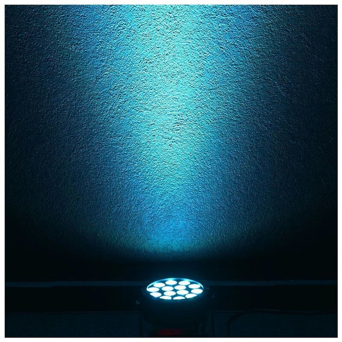 Light4me Spot LED PAR 14x10W RGBW