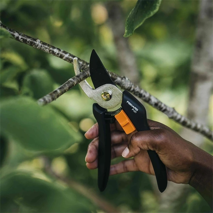 Fiskars Ψαλίδι Κλαδέματος 25,5 cm — Διάμετρος Κοπής 18 mm