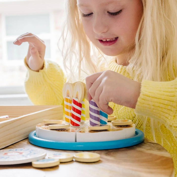 Melissa & Doug Ξύλινη Παιδική Τούρτα Γενεθλίων