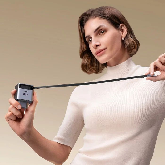 Ugreen Φορτιστής με Θύρα USB-A και Θύρα USB-C και Καλώδιο USB-C 45W