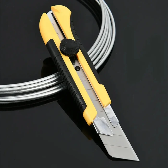 Default DELI Utility Knife 25mm SK5 Yellow