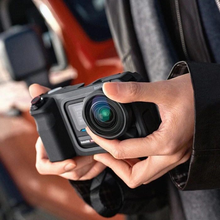 Insta360 Ace Pro 2 Ultimate Videography Bundle Action Camera