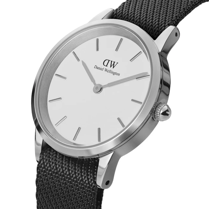 Daniel Wellington Men's Watch 40mm Quartz Black Dial Black NATO Strap DW00100677