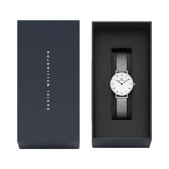 Daniel Wellington Petite Women's Watch 28mm Silver Metal Bracelet DW00100684