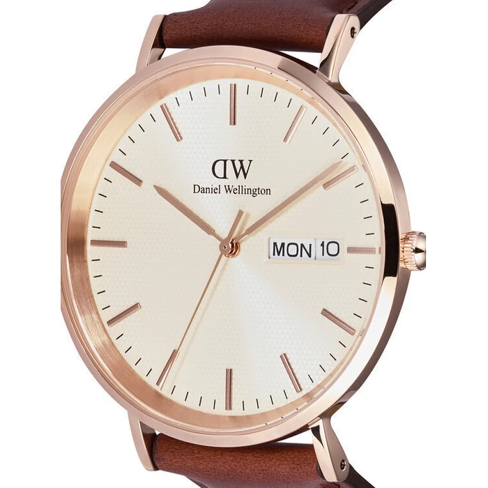 Daniel Wellington Women's Quartz Watch DW00100829 (40MM) Brown Leather Strap