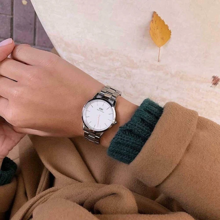 Daniel Wellington Iconic Link Γυναικείο Ρολόι 36mm Ασημί Ατσάλινο Μπρασελέ DW00100203